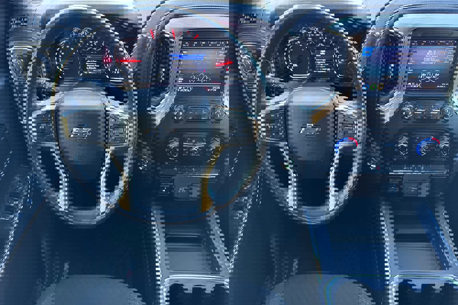 Used 2021 Chevrolet Silverado 1500 LT Trail Boss w/ Bed Protection Package image 14