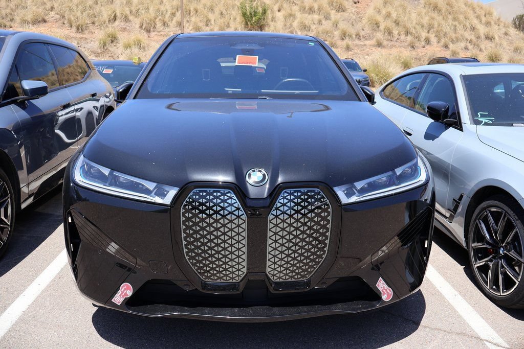 Certified 2024 BMW iX xDrive50 w/ Premium Package AWD/4WD image 2