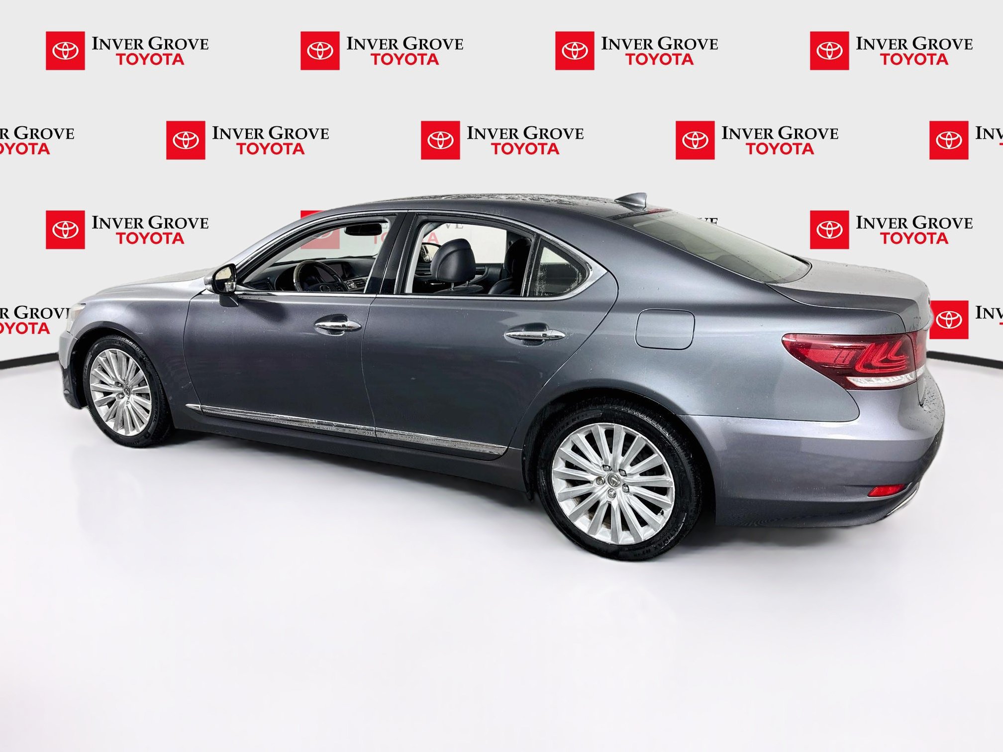 Used 2015 Lexus LS 460 AWD w/ Comfort Package image 7