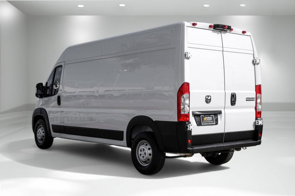 Used 2023 RAM ProMaster 2500 image 8