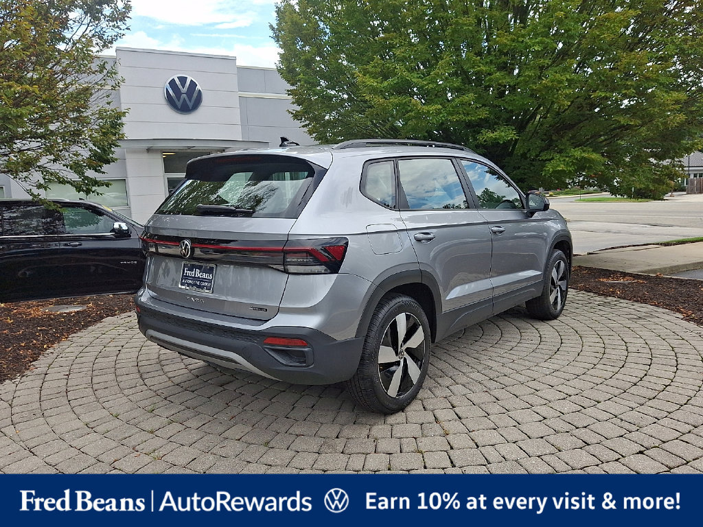 Used 2026 Volkswagen Taos S AWD/4WD image 7