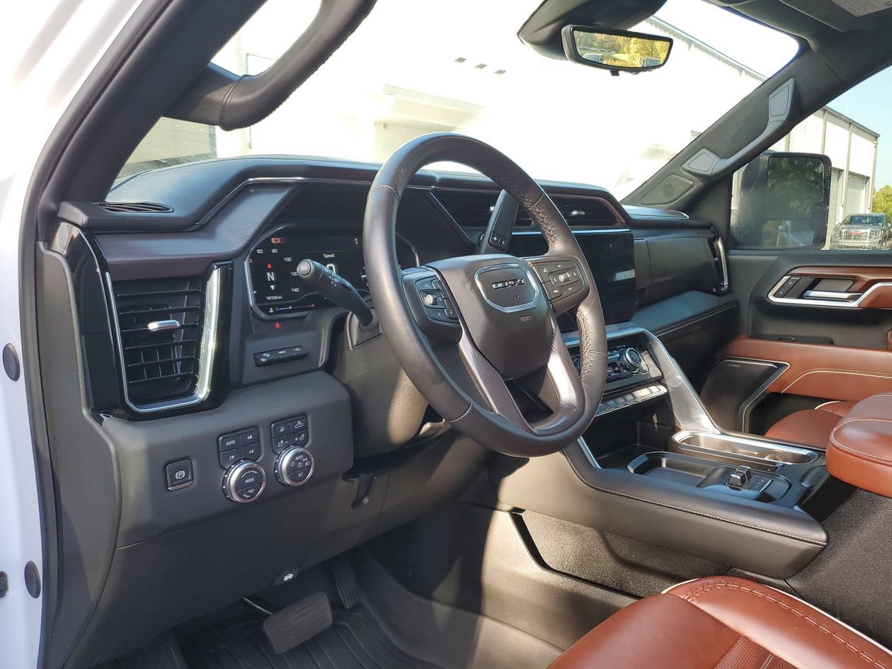 Used 2025 GMC Sierra 3500 Denali Ultimate AWD/4WD image 20