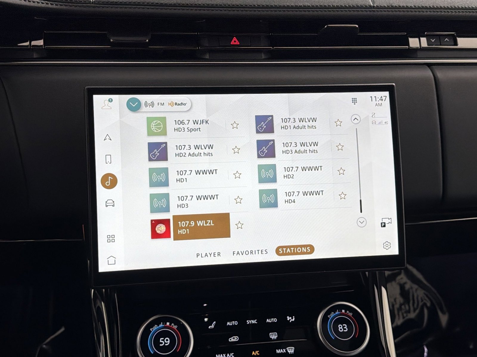 Used 2023 Land Rover Range Rover Sport SE Dynamic image 18