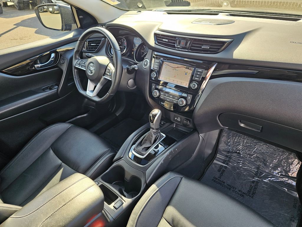 Certified 2022 Nissan Rogue Sport SL w/ Premium Package image 32