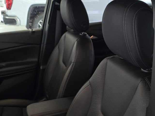 Used 2022 Buick Encore GX Essence FWD image 27