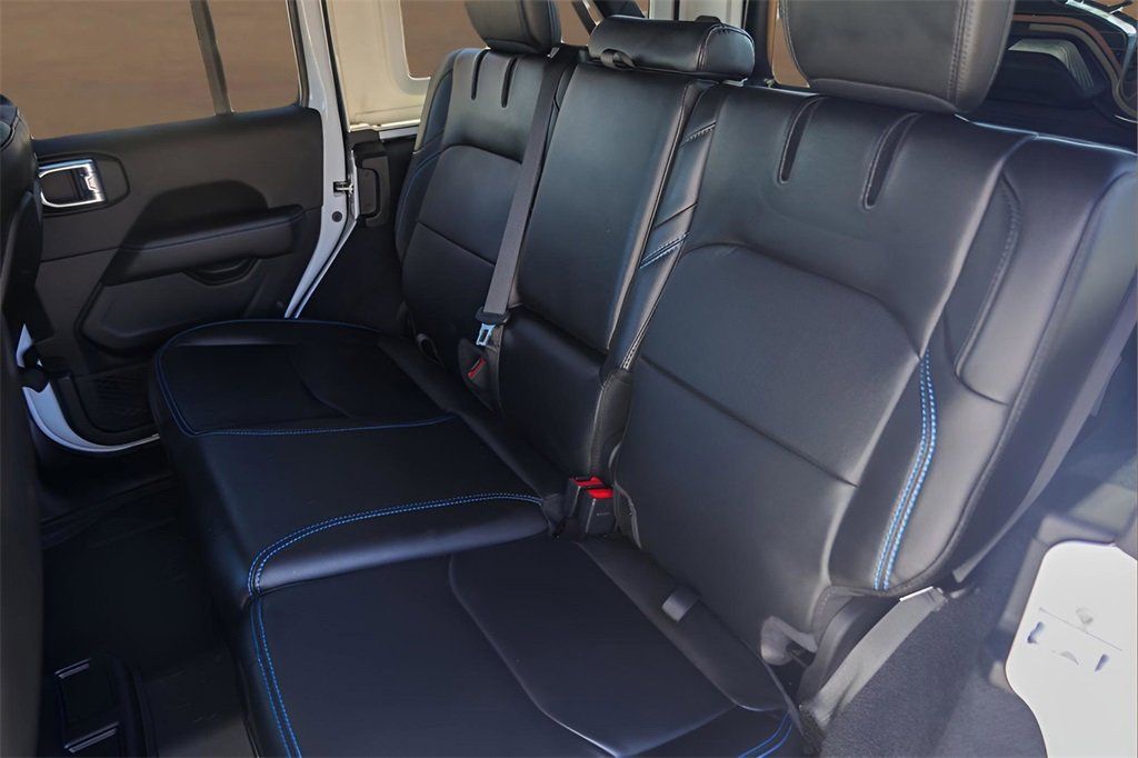Used 2023 Jeep Wrangler Unlimited Rubicon 4xe image 22