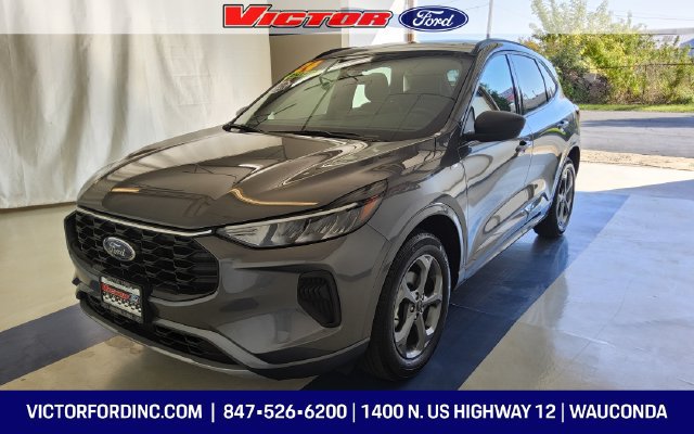 Used 2024 Ford Escape ST-Line w/ Tech Pack #1 AWD/4WD image 1