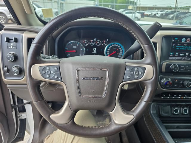 Used 2019 GMC Sierra 2500 Denali w/ Duramax Plus Package AWD/4WD image 17