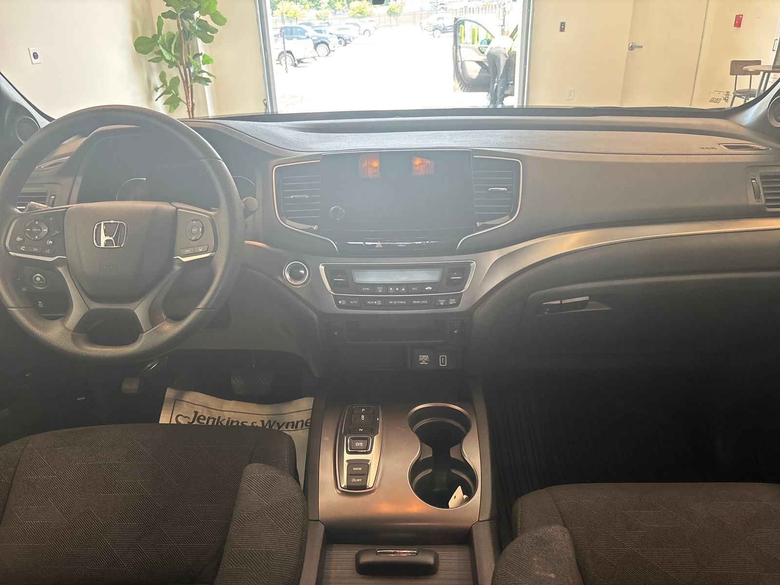 Certified 2022 Honda Pilot Sport image 8