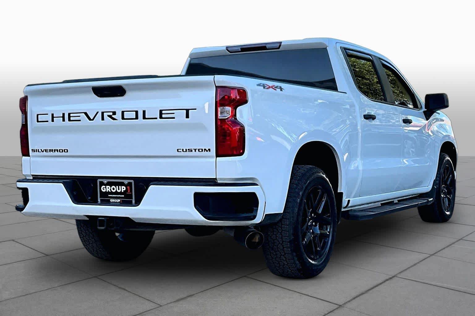 Used 2024 Chevrolet Silverado 1500 Custom w/ LPO, Dark Essentials Package AWD/4WD image 13