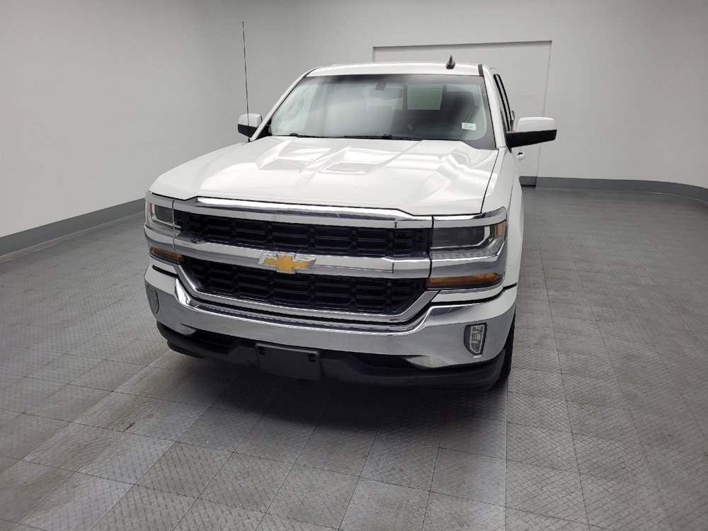 Used 2018 Chevrolet Silverado 1500 LT w/ Texas Edition image 15