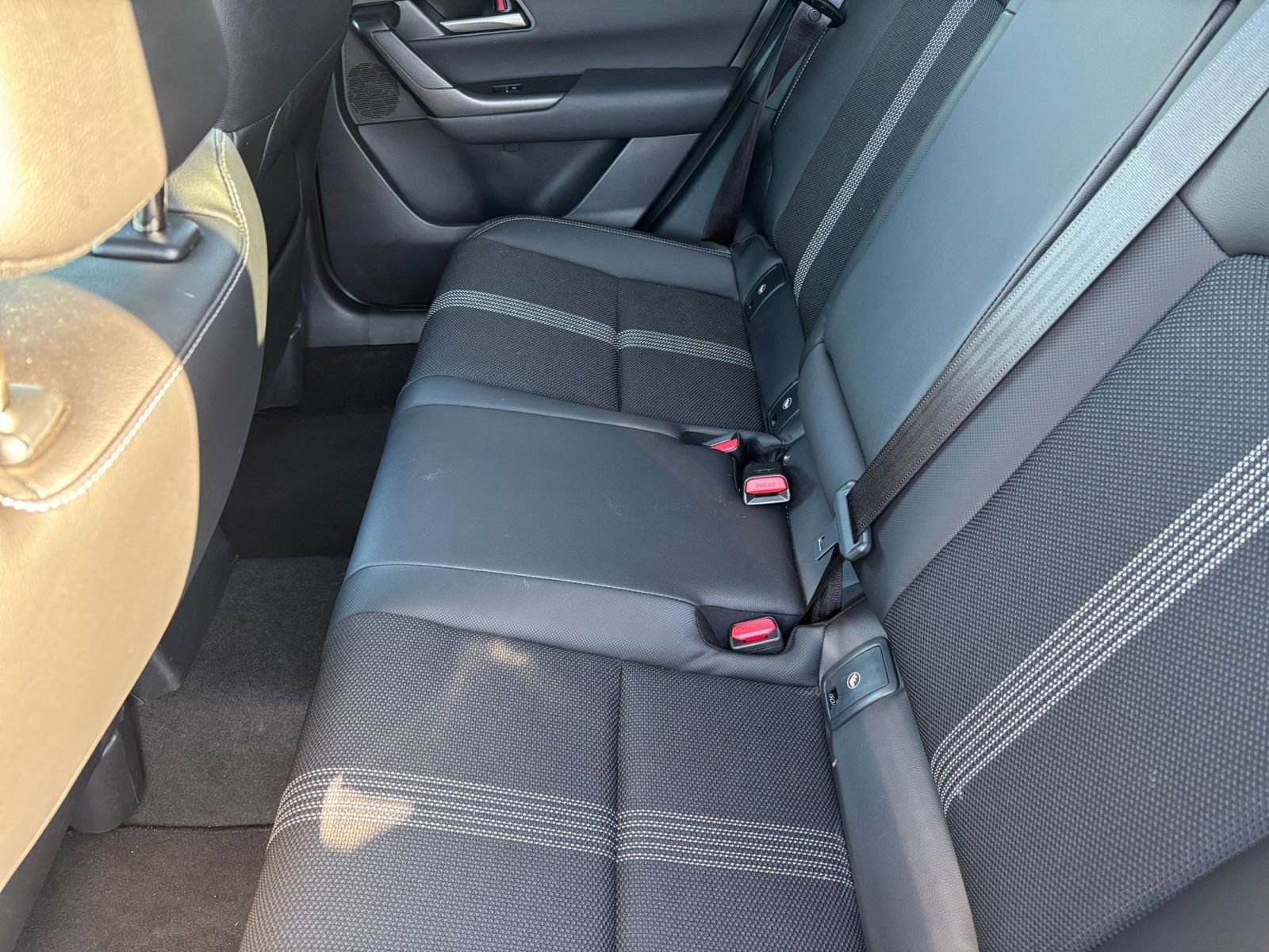 Used 2025 MAZDA CX-50 AWD 2.5 S w/ Premium Package image 27