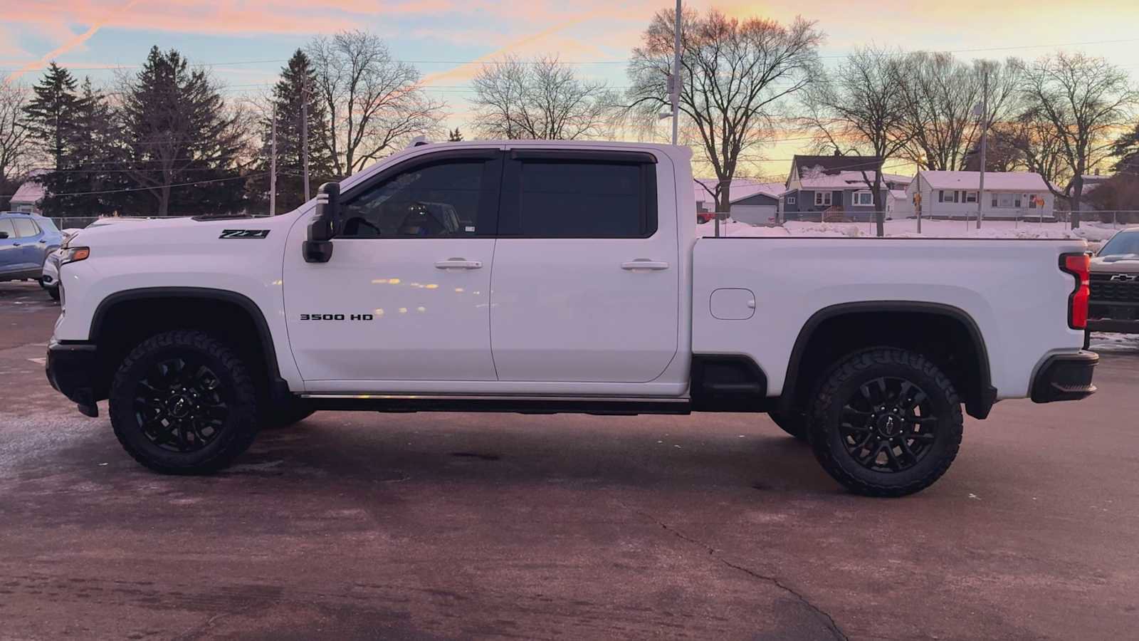 Used 2025 Chevrolet Silverado 3500 LTZ image 5