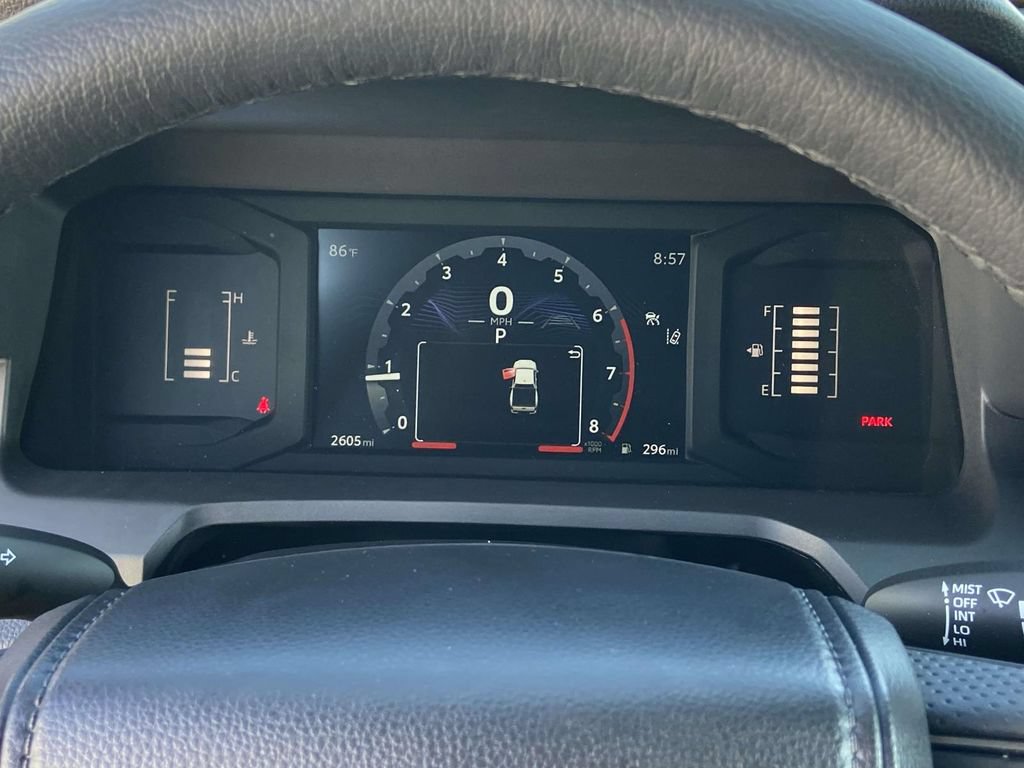 Used 2025 Toyota Tacoma SR5 AWD/4WD image 39