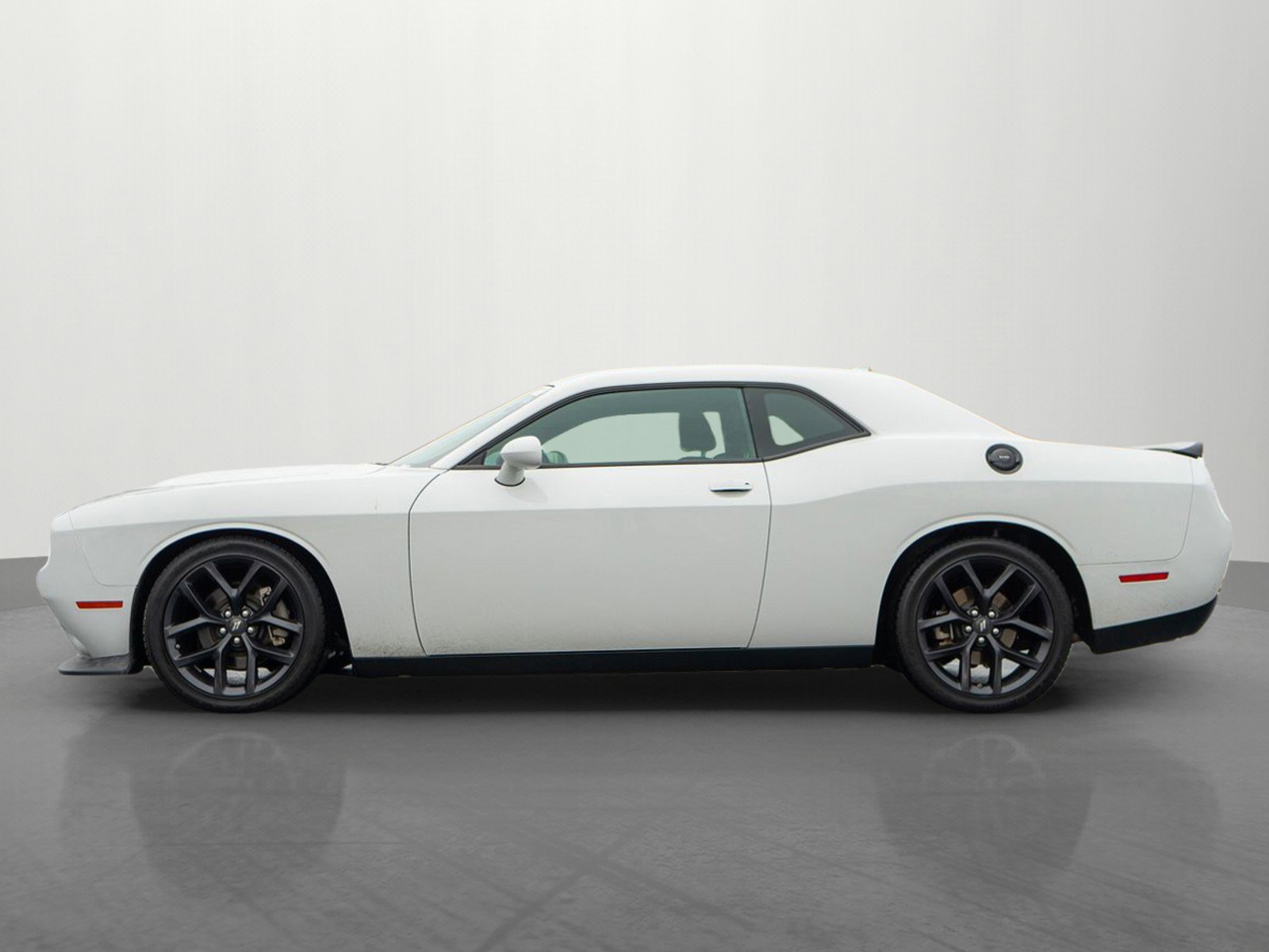 Used 2023 Dodge Challenger GT w/ Plus Package image 4