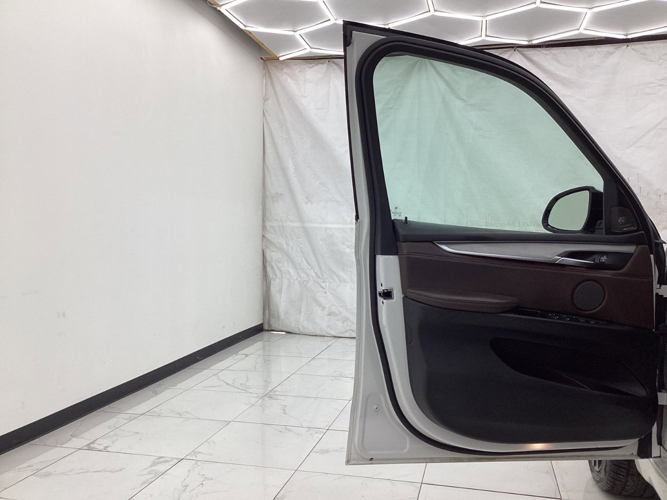 Used 2018 BMW X5 xDrive40e image 18