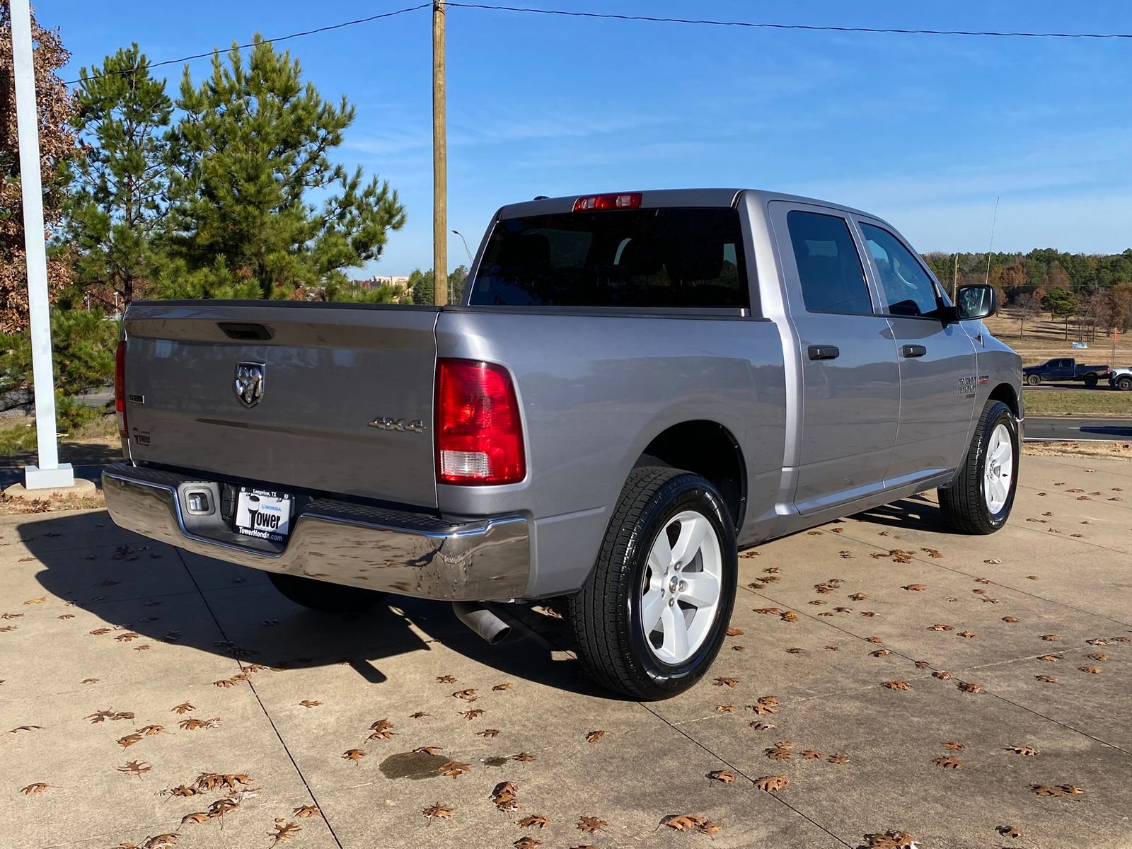 Used 2023 RAM 1500 Classic SLT image 6