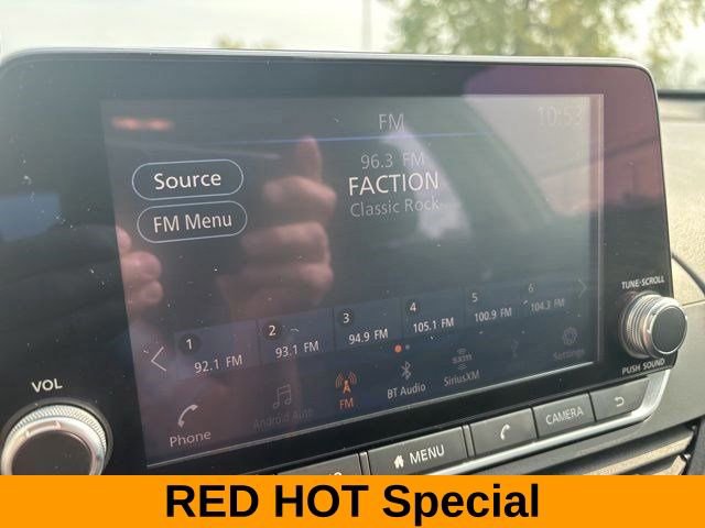 Used 2024 Nissan Altima 2.5 SV image 21