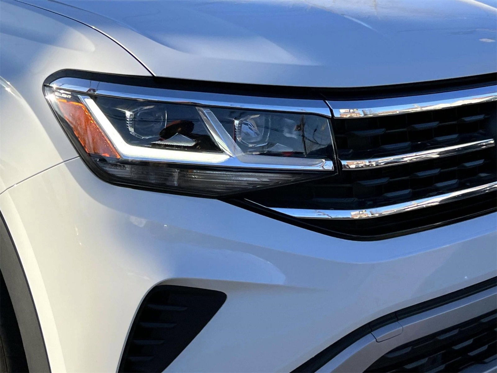 Used 2023 Volkswagen Atlas Cross Sport SE image 9