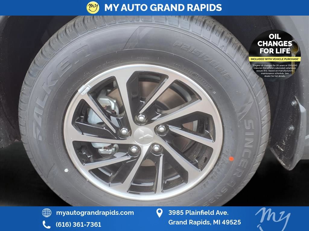 Used 2025 Mitsubishi Eclipse Cross ES image 5