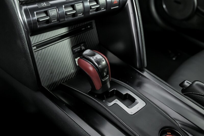 Used 2016 Nissan GT-R Black Edition AWD/4WD image 33