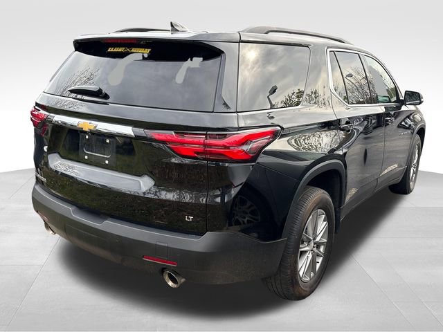 Used 2023 Chevrolet Traverse LT image 3