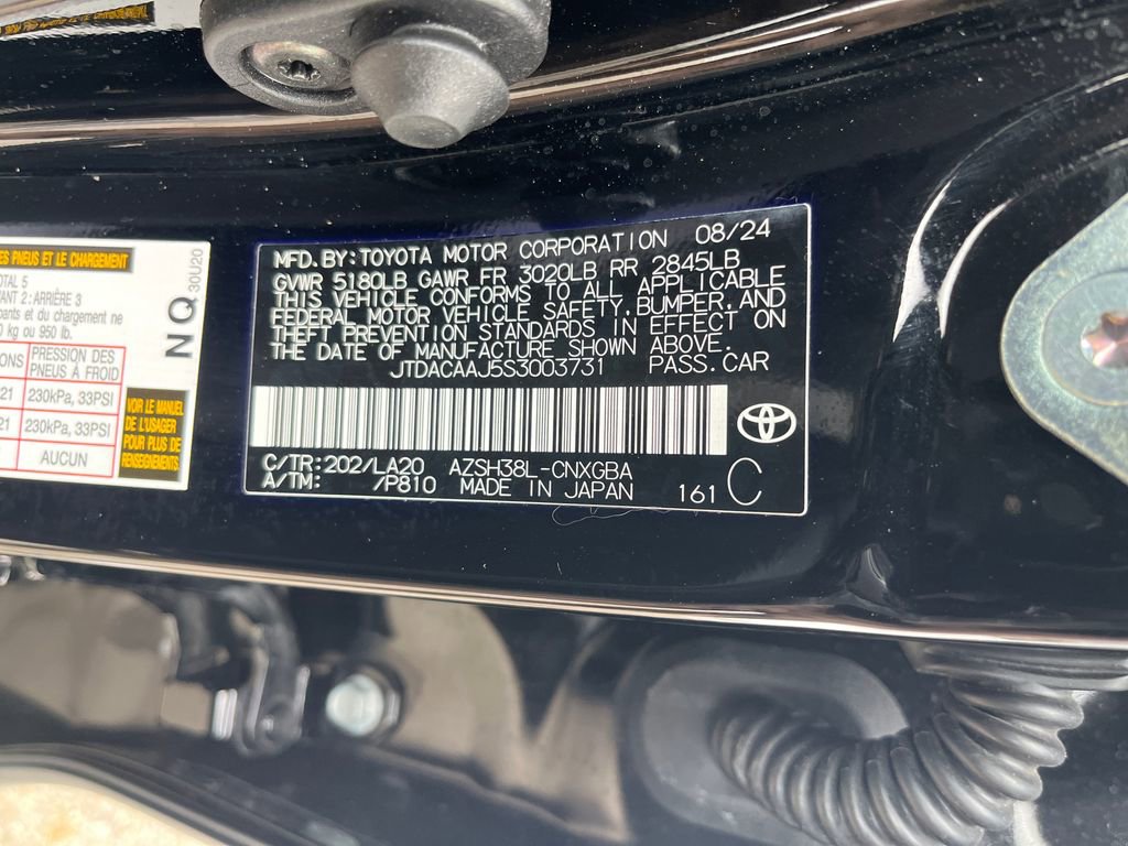 Certified 2025 Toyota Crown Signia image 32