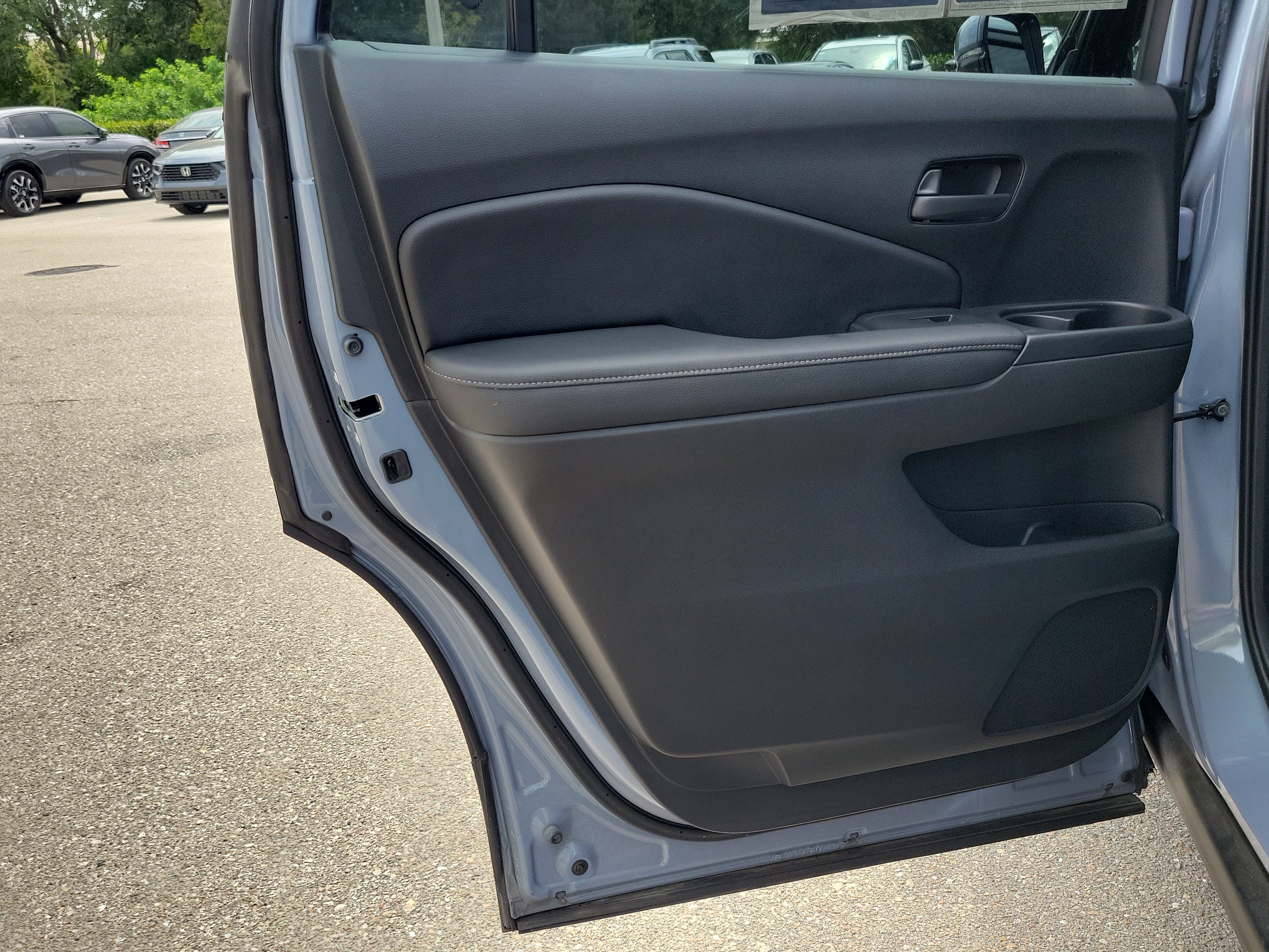 Used 2023 Honda Passport EX-L image 12