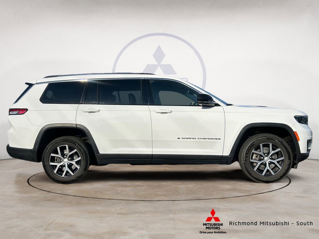 Used 2023 Jeep Grand Cherokee L Limited AWD/4WD image 2