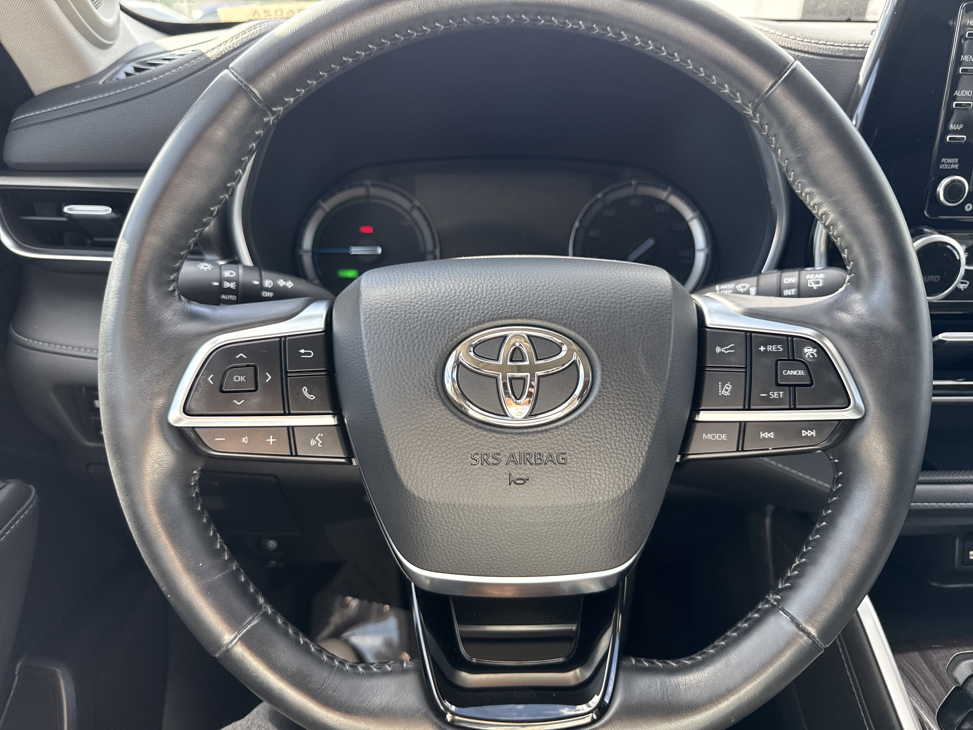 Used 2020 Toyota Highlander Limited image 21