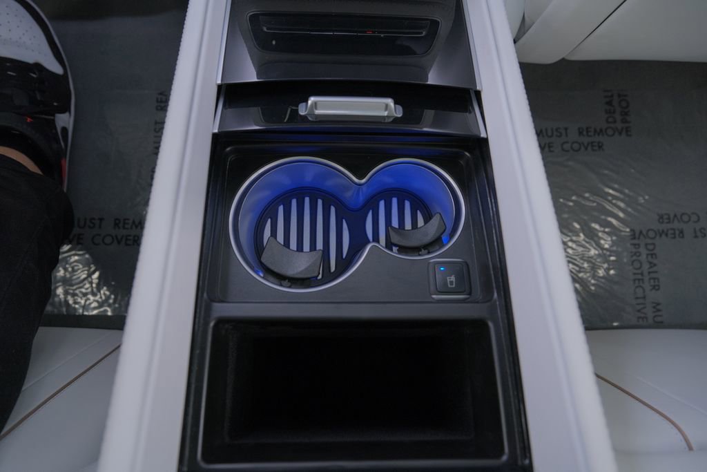 Used 2022 Mercedes-Benz Maybach GLS 600 4MATIC image 64