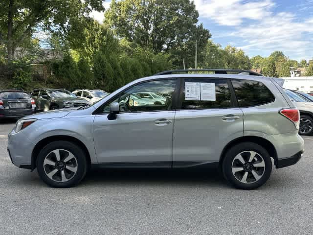 Used 2017 Subaru Forester 2.5i Premium w/ Popular Package #2A AWD/4WD image 2