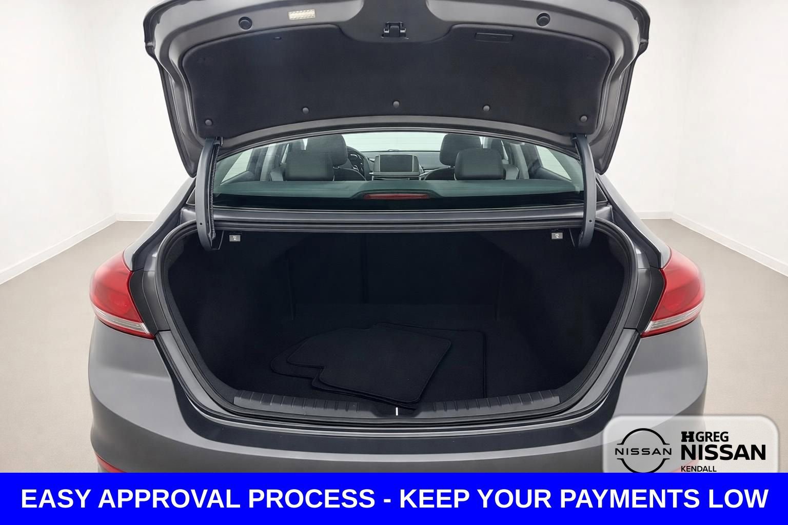 Used 2018 Hyundai Elantra Value Edition FWD image 19