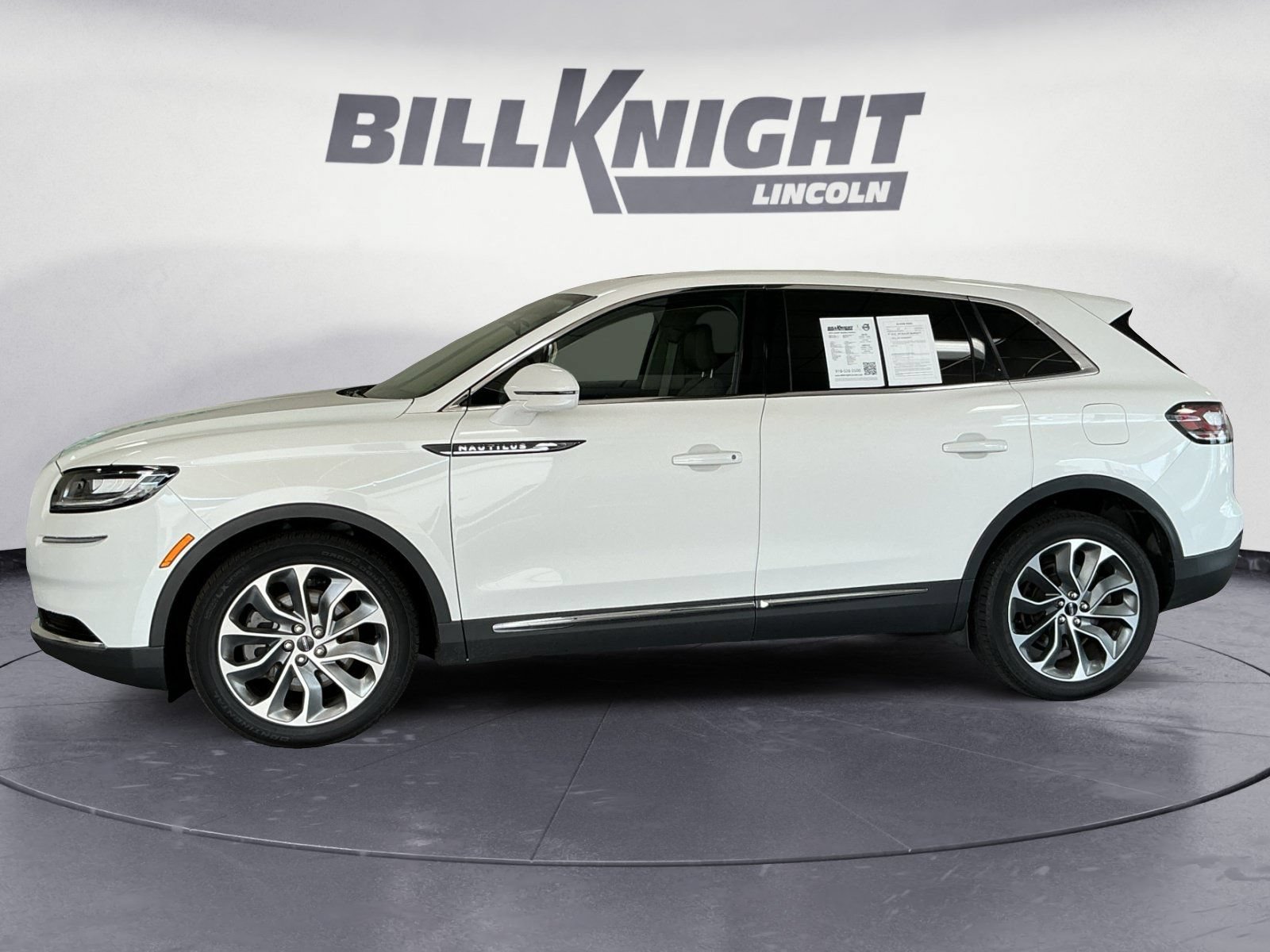 Certified 2023 Lincoln Nautilus Reserve AWD/4WD image 2