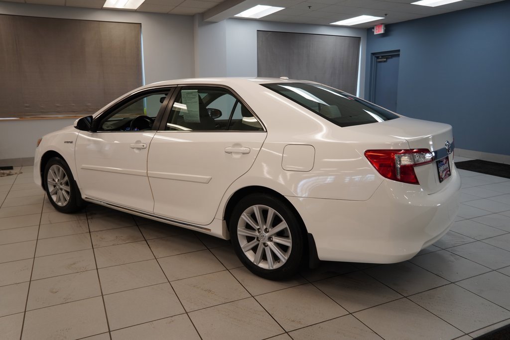Used 2014 Toyota Camry XLE image 8