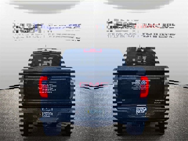 New 2026 GMC Canyon Denali image 3