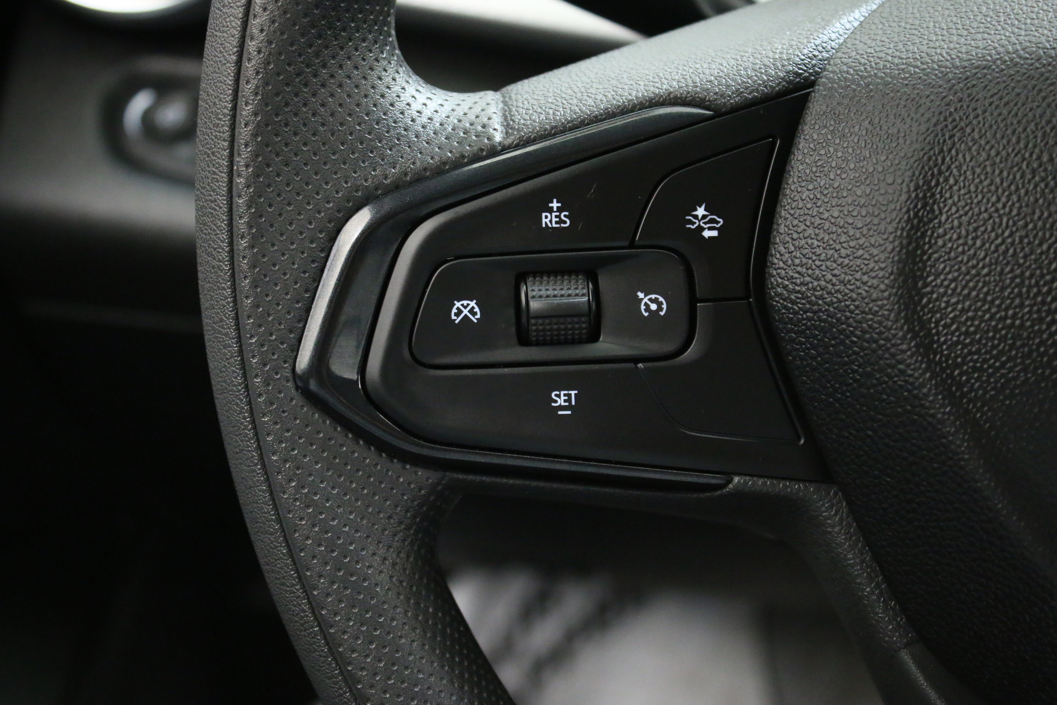 Used 2024 Chevrolet Trax LT image 14