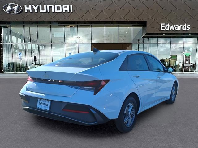 New 2026 Hyundai Elantra SE image 7