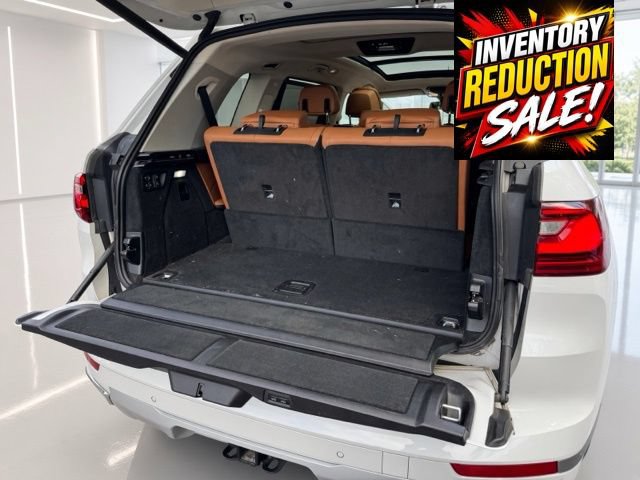 Used 2022 BMW X7 xDrive40i w/ Premium Package AWD/4WD image 12
