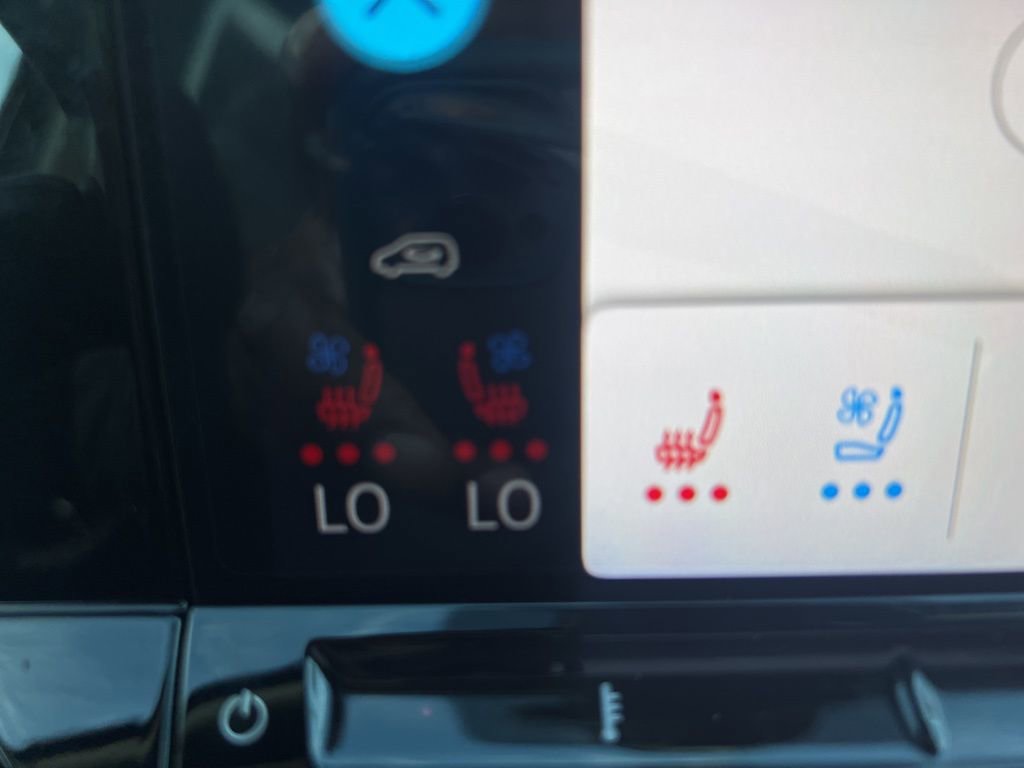 New 2026 Volkswagen Atlas SE image 28