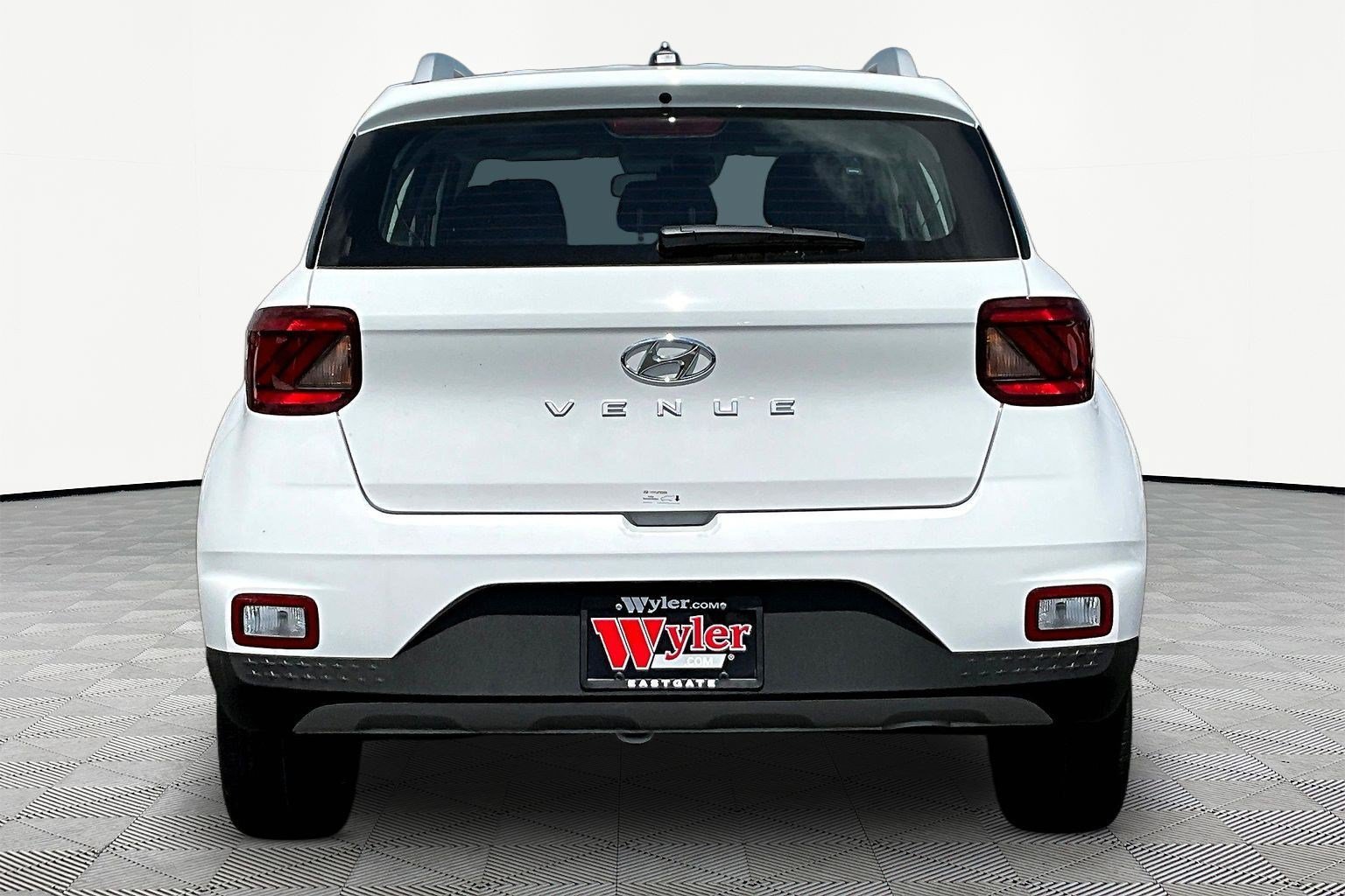 New 2026 Hyundai Venue SEL FWD image 5