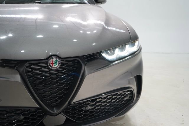 New 2025 Alfa Romeo Tonale w/ Premium Package image 9