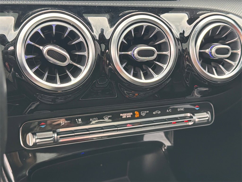 Used 2021 Mercedes-Benz CLA 250 image 29