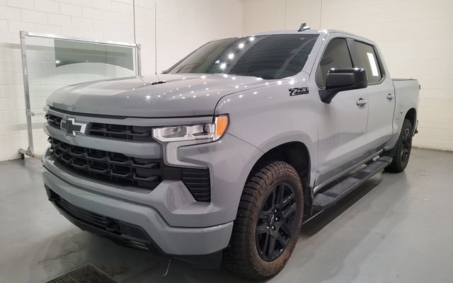 Used 2024 Chevrolet Silverado 1500 RST w/ Convenience Package II AWD/4WD image 5