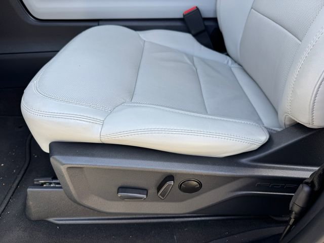 Used 2025 Ford Expedition Max Platinum image 12