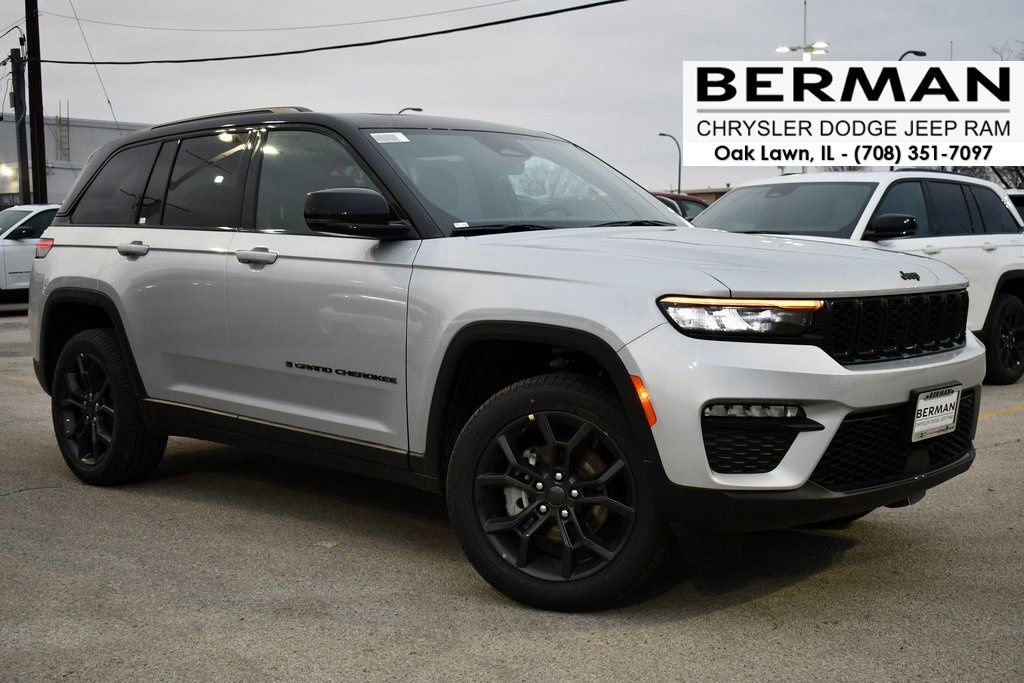 New 2025 Jeep Grand Cherokee Limited w/ Trailer Tow Package AWD/4WD image 1
