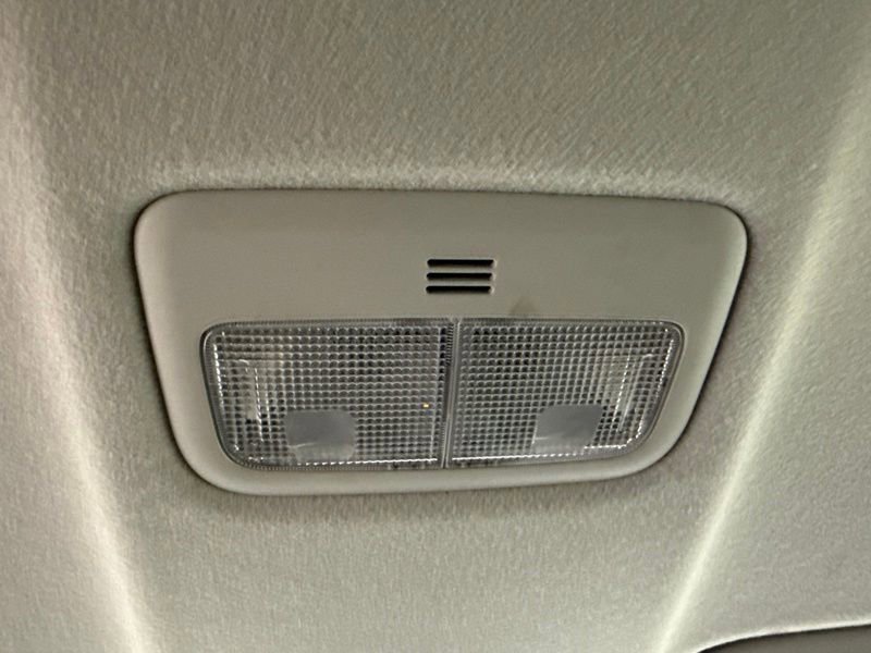 Used 2013 Scion xB FWD image 26