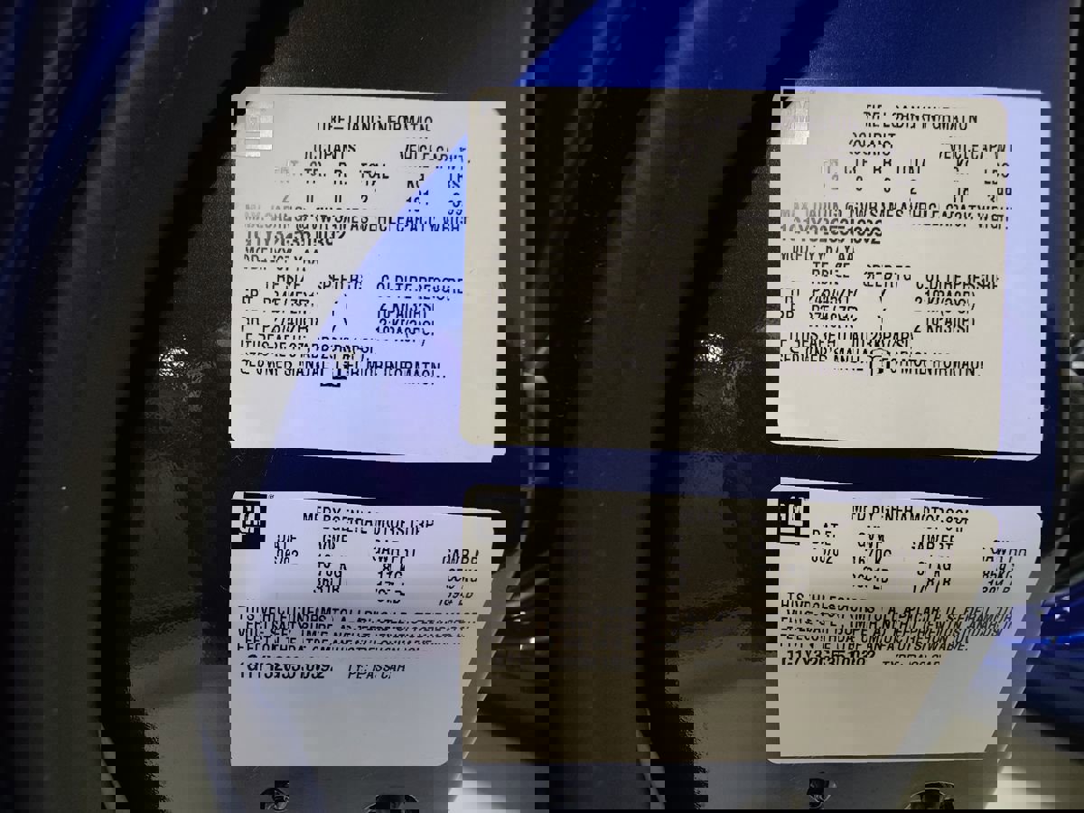 Used 2003 Chevrolet Corvette Convertible w/ Preferred Equipment Group1 image 25