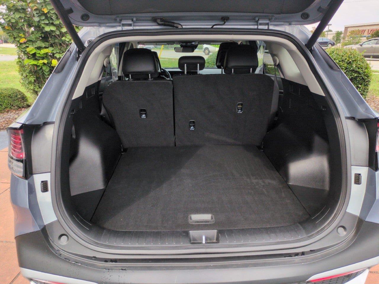 Certified 2025 Kia Sportage EX w/ Premium Package AWD/4WD image 26