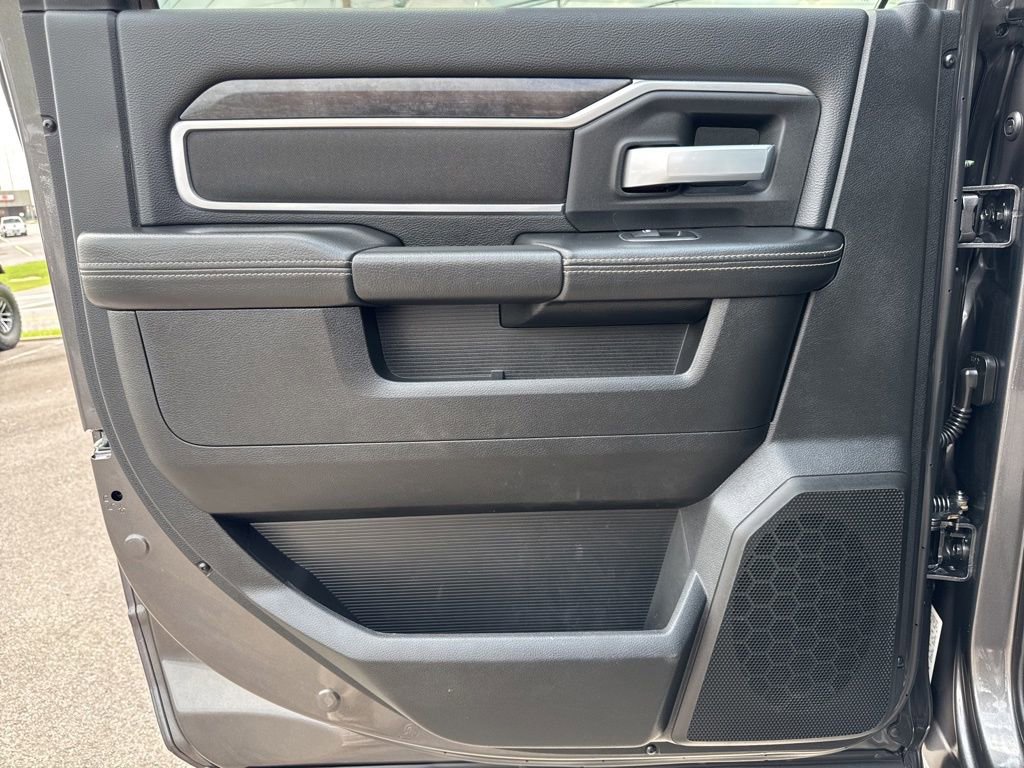 Used 2024 RAM 3500 SLT w/ Quick Order Package 2YG SLT image 23